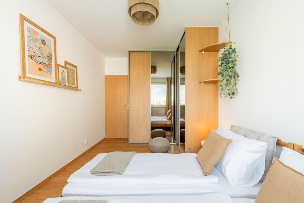 Duna Retreat: City Serenity Bratislava Exteriér fotografie
